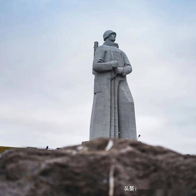 在世界尽头排长队坐最孤独秋千爱游戏平台中国人北极圈春运(图11)